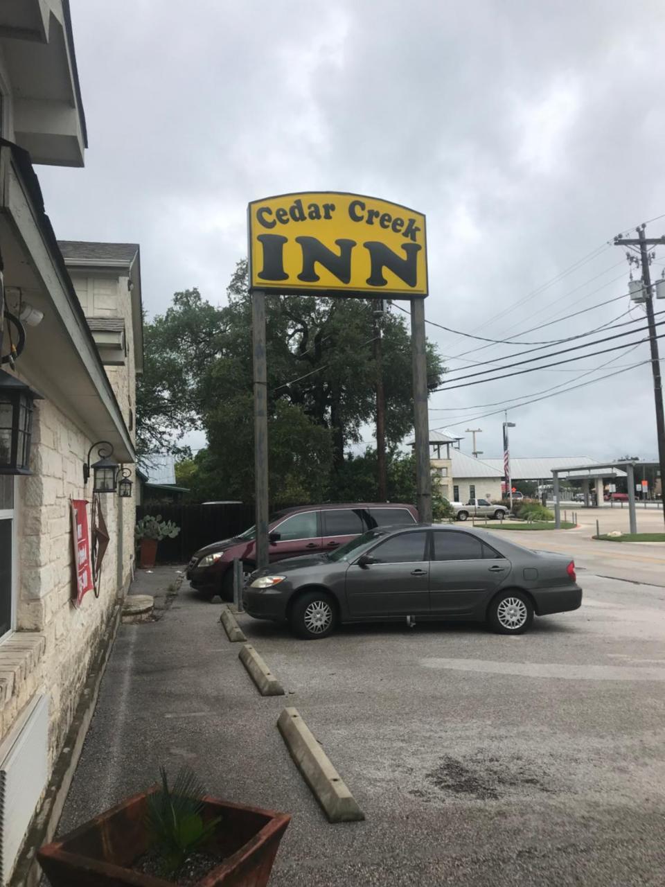 Cedar Creek Inn Bertram Exterior foto